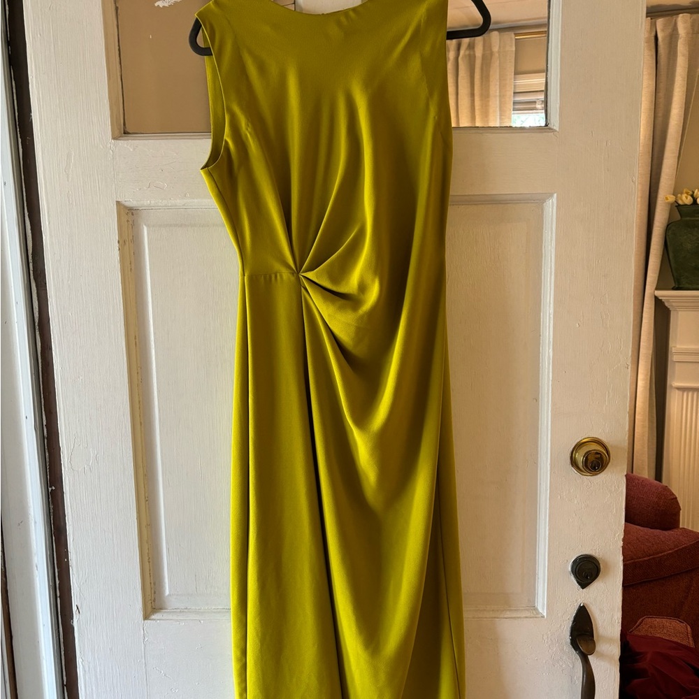 Elegant Sleeveless Green Dress